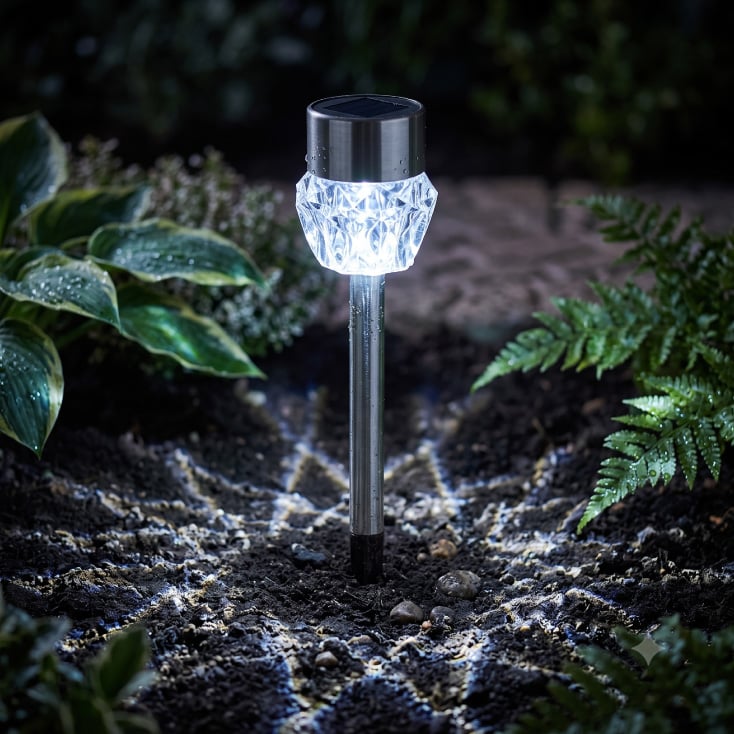 Solarna baštenska lampa slika 3
